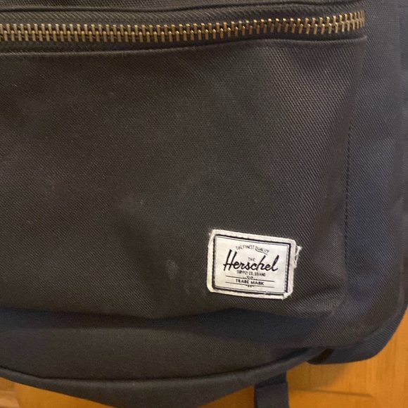 Herschel Supply Settlement Backpack Black Gold Zippers - Picture 4 of 9